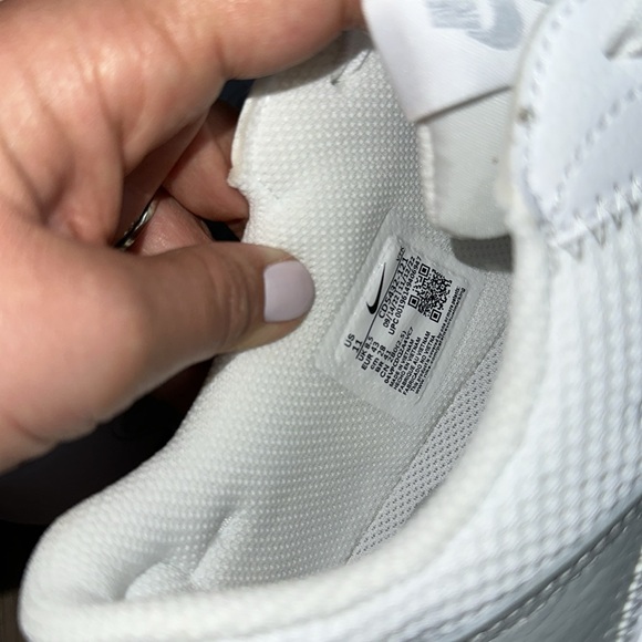 Nike Women’s Air Max Excee - Picture 7 of 7